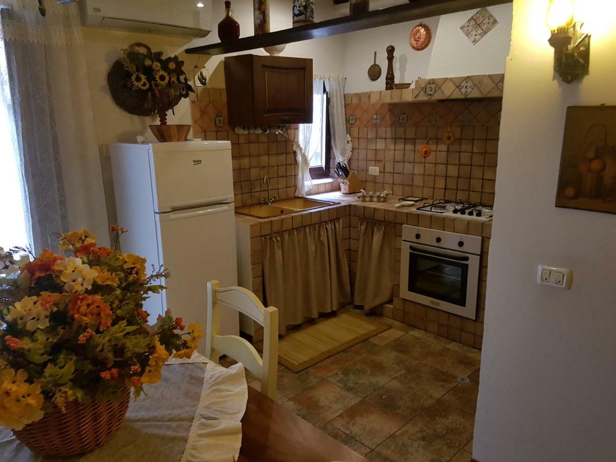 " Sicilian Cottage " Apartment Old Historic Center Palermo Exterior photo